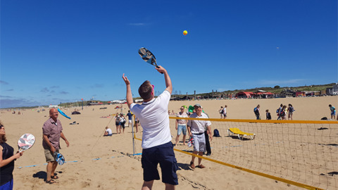 Beach tennis